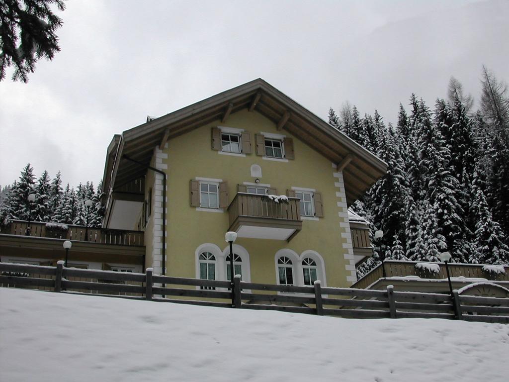 Residence Villa Avisio Canazei Exterior foto